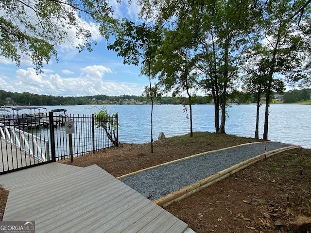 140 NORTHSHORE AT REDWINE Drive, Newnan, GA 30263