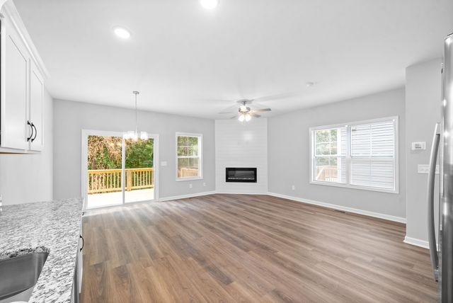 941 Cumberland Dr, Clarksville, TN 37040