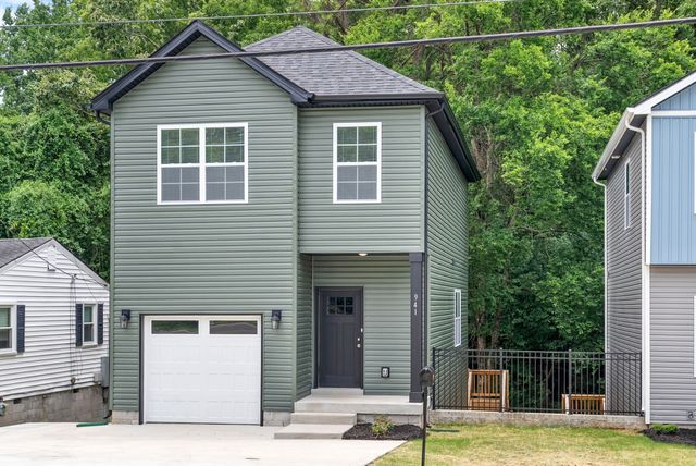 941 Cumberland Dr, Clarksville, TN 37040