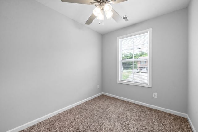 941 Cumberland Dr, Clarksville, TN 37040