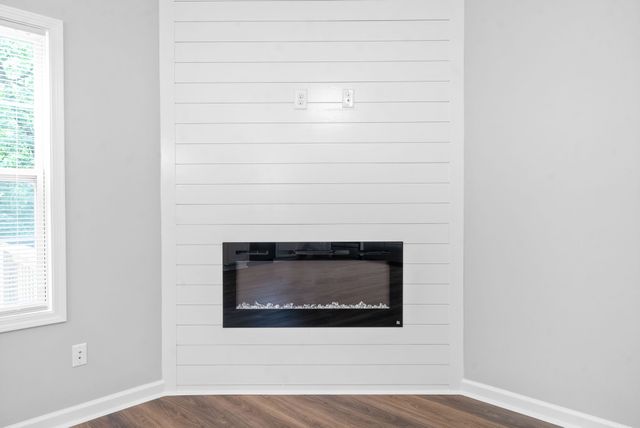 941 Cumberland Dr, Clarksville, TN 37040