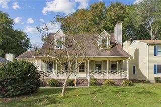 15 Steeplechase LOOP, Hampton, VA 23666