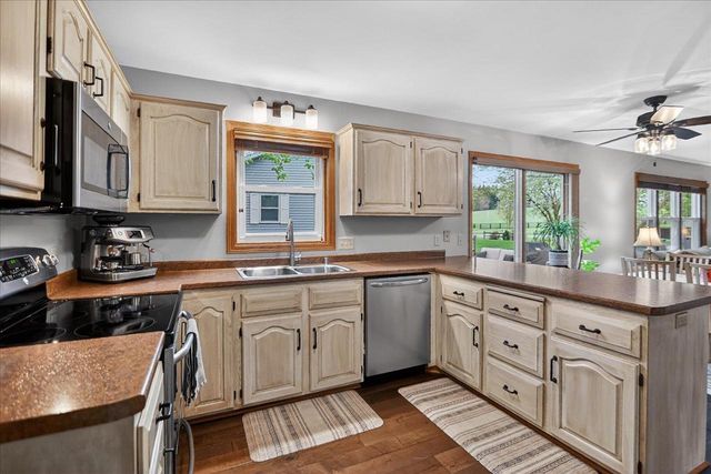 1200 Spahn Drive, Waunakee, WI 53597