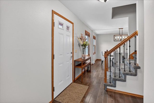 1200 Spahn Drive, Waunakee, WI 53597
