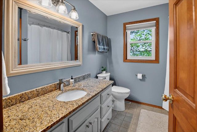 1200 Spahn Drive, Waunakee, WI 53597