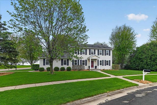 1200 Spahn Drive, Waunakee, WI 53597