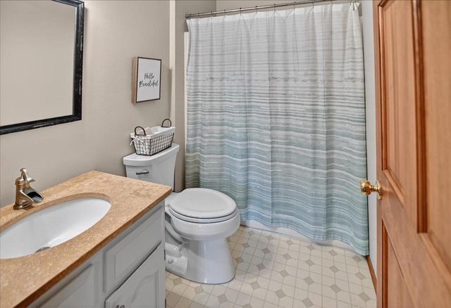1200 Spahn Drive, Waunakee, WI 53597