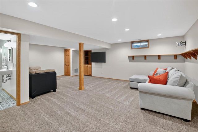 1200 Spahn Drive, Waunakee, WI 53597