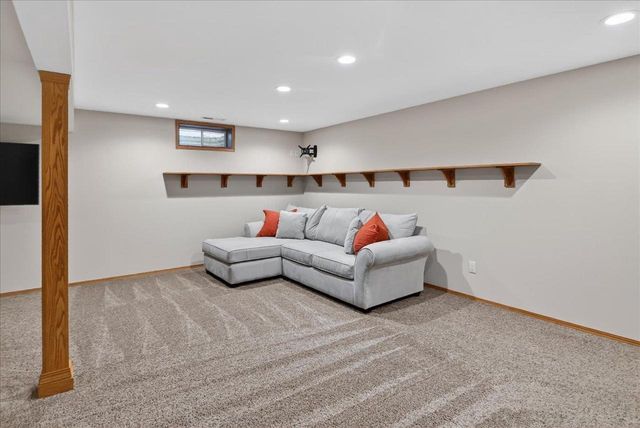 1200 Spahn Drive, Waunakee, WI 53597