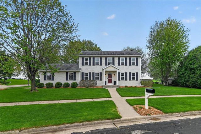 1200 Spahn Drive, Waunakee, WI 53597
