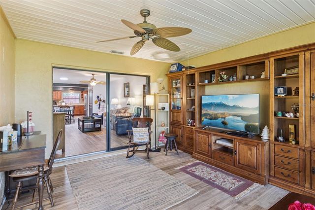 664 CLUBHOUSE ROAD, Winter Haven, FL 33884