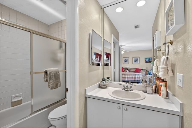 837 NW 47th Street, Pompano Beach, FL 33064