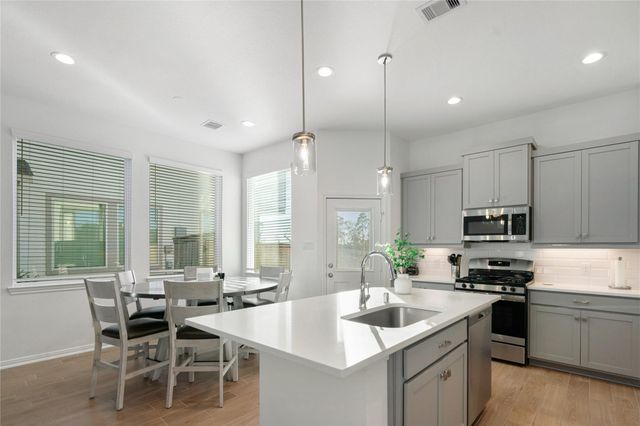 632 Silver Pear Ct, Montgomery, TX 77316