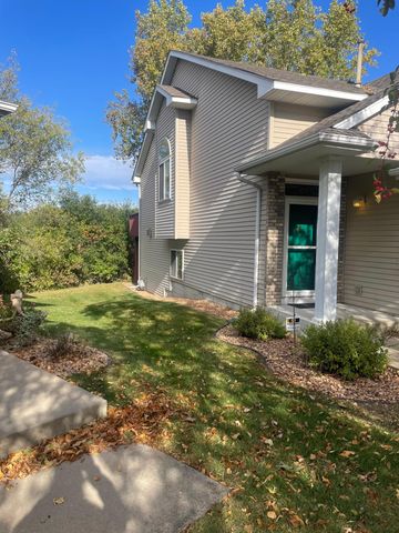 13136 Vintage Street NW, Coon Rapids, MN 55448