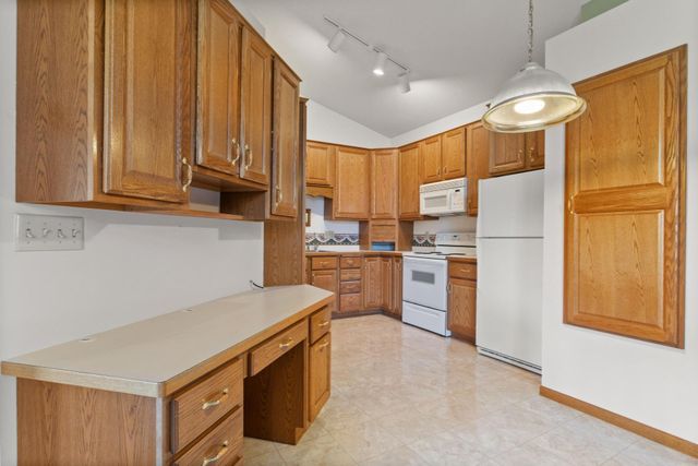 13136 Vintage Street NW, Coon Rapids, MN 55448