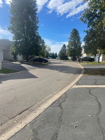 13136 Vintage Street NW, Coon Rapids, MN 55448