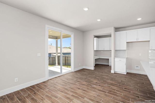 7010 Walkers Loop, Live Oak, TX 78233