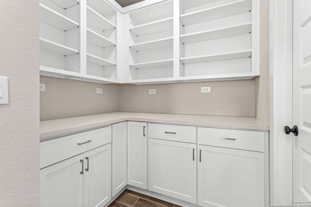 7010 Walkers Loop, Live Oak, TX 78233