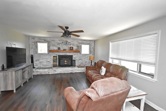 258 County Road 3199, Winnsboro, TX 75494