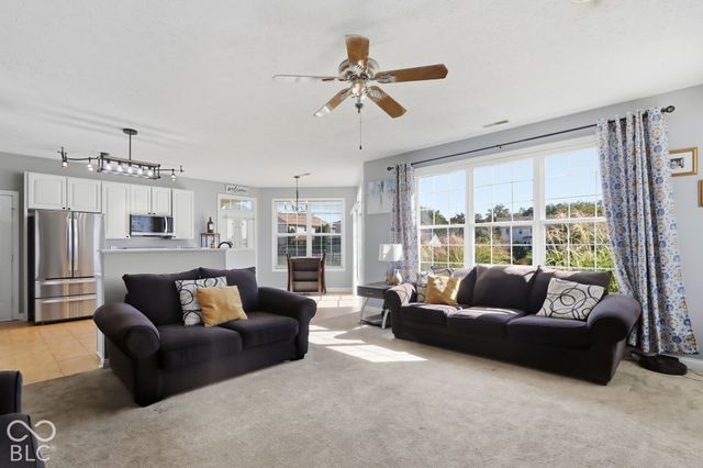 8035 Meadow Bend Lane, Indianapolis, IN 46259