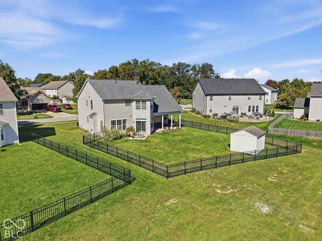 8035 Meadow Bend Lane, Indianapolis, IN 46259