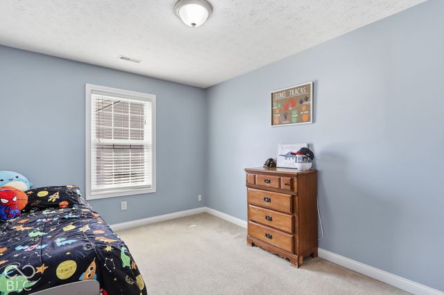 8035 Meadow Bend Lane, Indianapolis, IN 46259