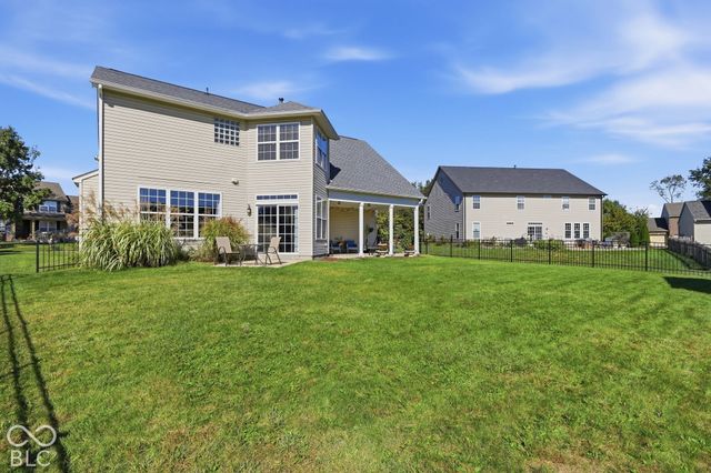 8035 Meadow Bend Lane, Indianapolis, IN 46259