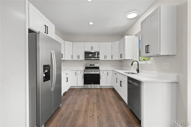 300 Vest Avenue, Valley Park, MO 63088