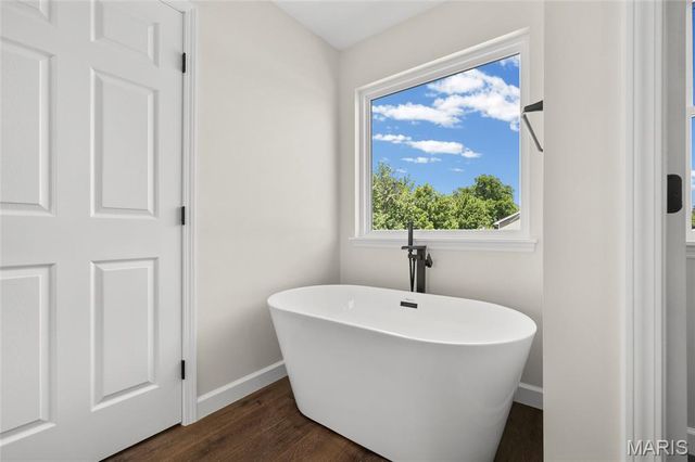 300 Vest Avenue, Valley Park, MO 63088
