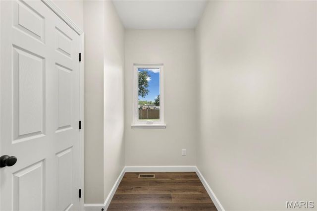 300 Vest Avenue, Valley Park, MO 63088