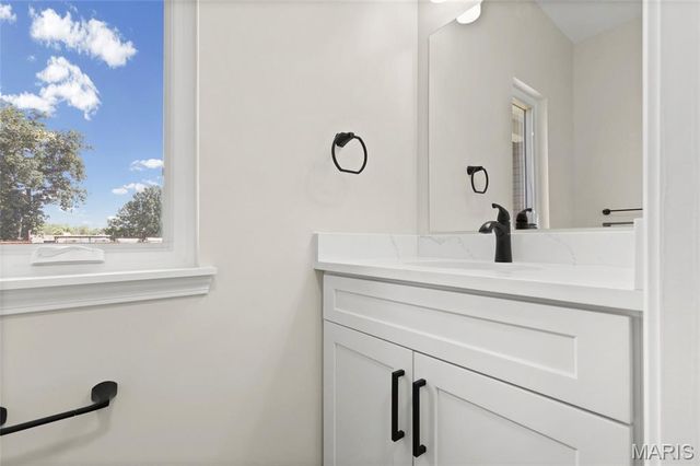 300 Vest Avenue, Valley Park, MO 63088