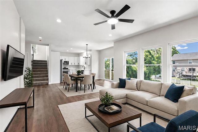300 Vest Avenue, Valley Park, MO 63088
