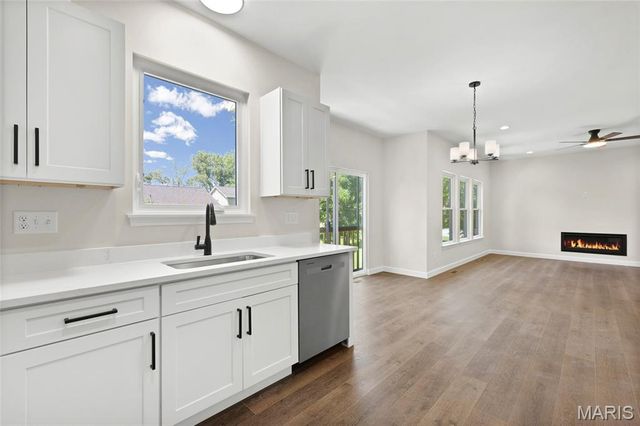 300 Vest Avenue, Valley Park, MO 63088