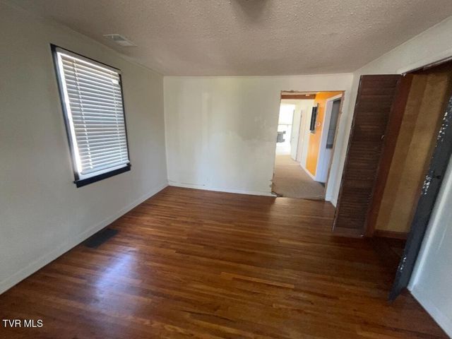 1620 Hermitage Drive, Kingsport, TN 37664