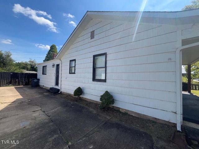 1620 Hermitage Drive, Kingsport, TN 37664