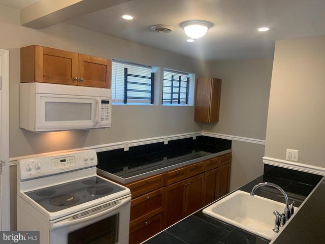 2504 FRANKLIN ST W, Baltimore, MD 21223