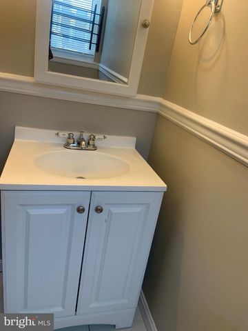 2504 FRANKLIN ST W, Baltimore, MD 21223