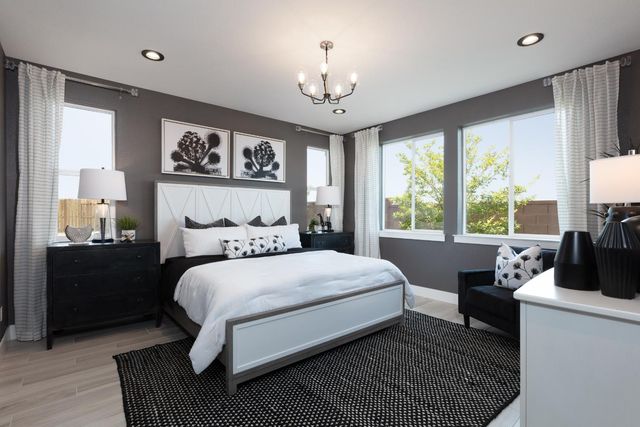 12704 Castaic Lake Way, Rancho Cordova, CA 95742