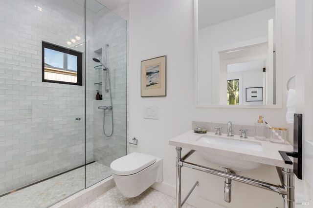 2998 W Dry Creek Rd, Healdsburg, CA 95448