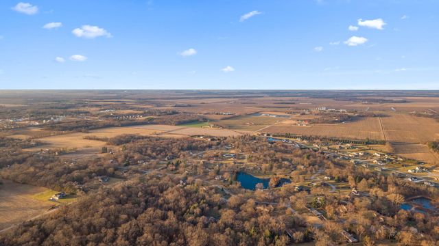 655 Orchid Street SE, Demotte, IN 46310