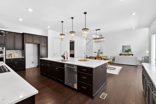 900 Timber Mist Court, Cary, NC 27519