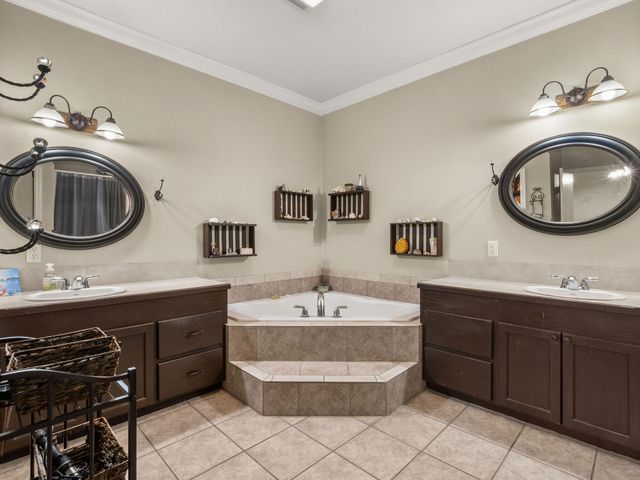 131 Kingswood Grove, Hornbeck, LA 71439