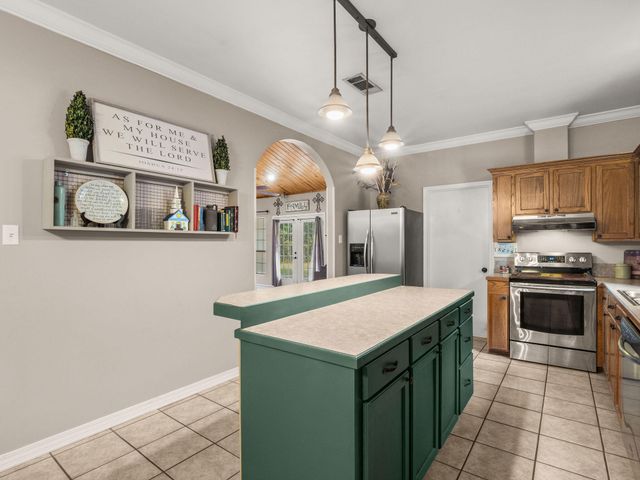 131 Kingswood Grove, Hornbeck, LA 71439