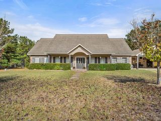 131 Kingswood Grove, Hornbeck, LA 71439