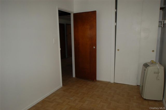 80-36 138th Street, Briarwood, NY 11435