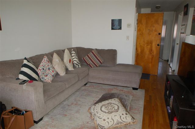 80-36 138th Street, Briarwood, NY 11435