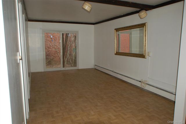 80-36 138th Street, Briarwood, NY 11435