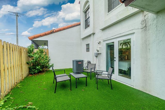 13547 Fountain View Boulevard, Wellington, FL 33414