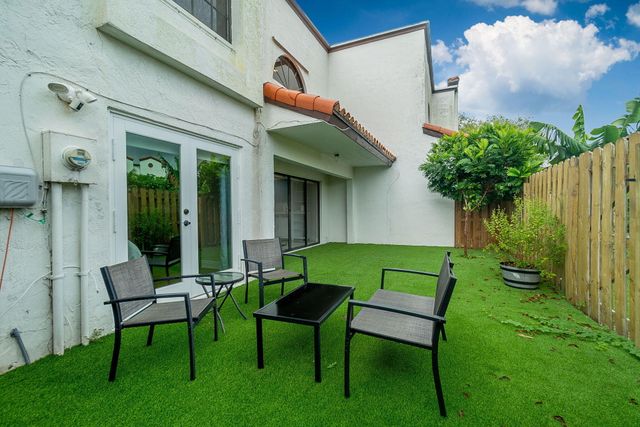 13547 Fountain View Boulevard, Wellington, FL 33414