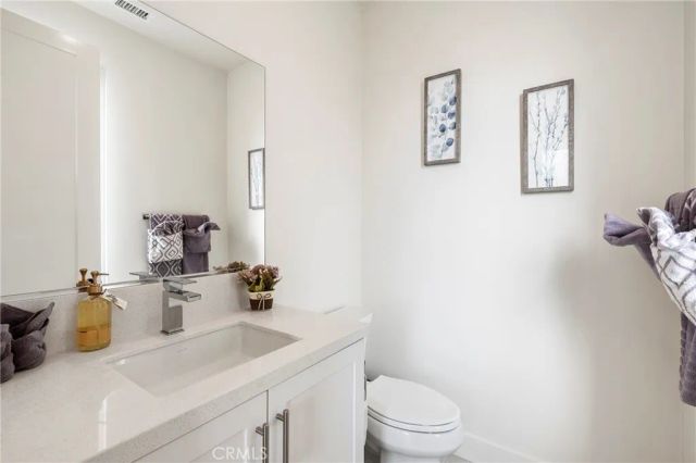 2053 Peebler Way, Tustin, CA 92782